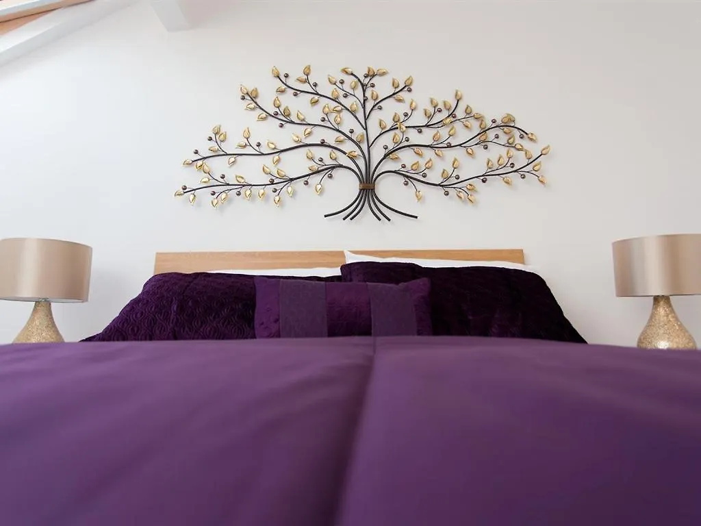 Luxurious Serviced Apartments Leeds  0*, Leeds (West Yorkshire)